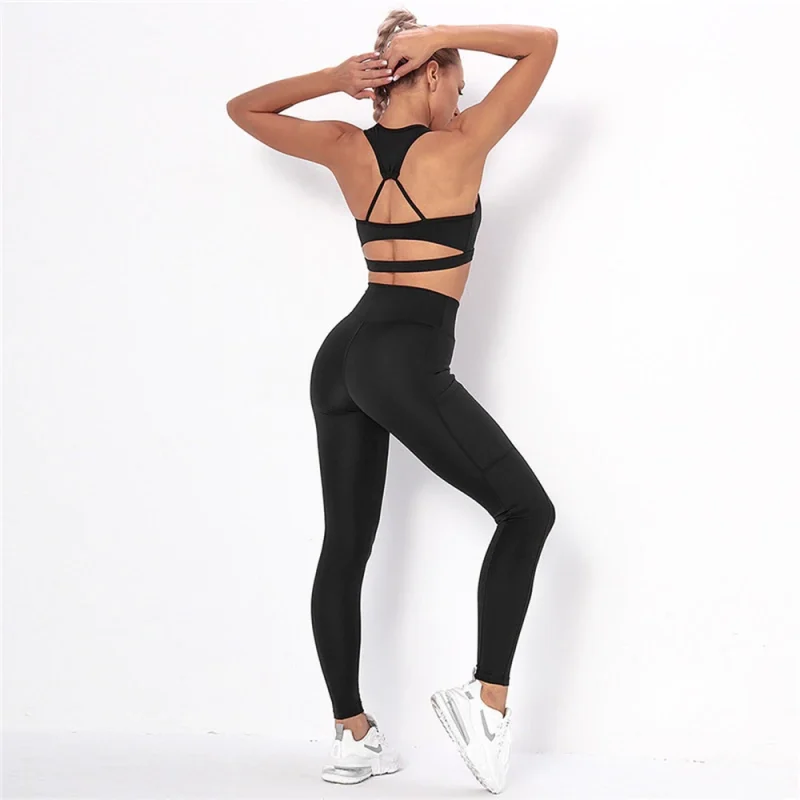 Bustieră sport damă material elastic Negru – FITINT 252 2025 1