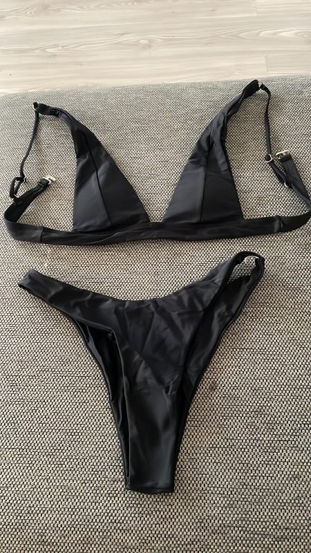 Costum de baie push up FITINT Damona 2 piese Negru 2023 33 Image #1 from Anonymous