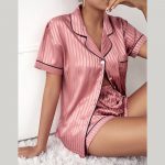 Pijama dama scurta satin FITINT Luna 2 piese cu nasturi Roz 2023 8