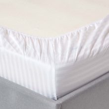 Lenjerie de pat Kotonia Home Hotel - 2 persoane, 100% bumbac, Damasc Saten - cearsaf de pat 220x240, husa pentru pilota 180x200 si 2 fete de perna 50x70 cm, latime dungi 1 cm 2023 5